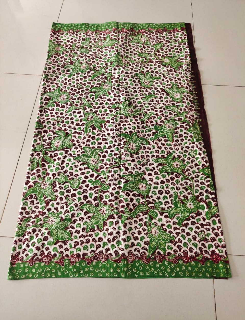 Lasem batik tulis with dense gringsing fish-scale motif